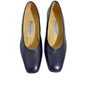 Etienne Aigner Women’s Leather Classic Heels Sarah 6 ½ M Navy Blue Made in Spain